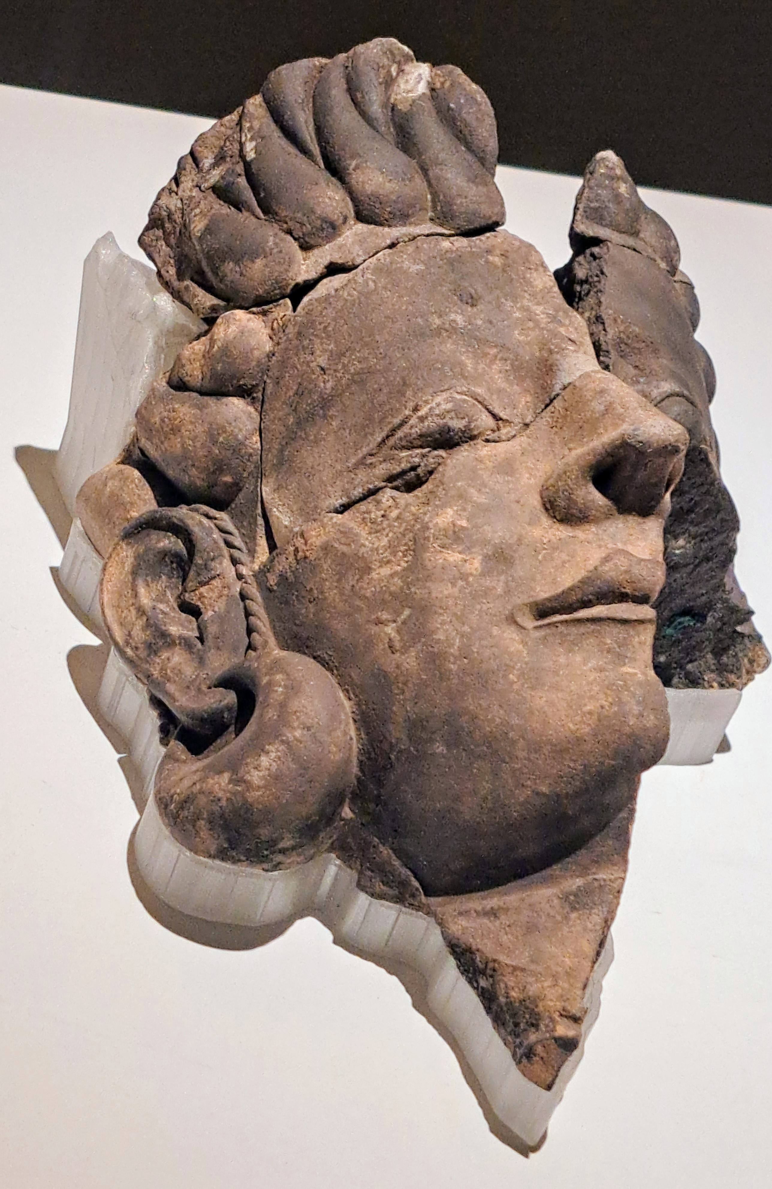 Ampliar: Rostro tartéssico de Turuñuelo, Badaxoz, sc. VII a.C